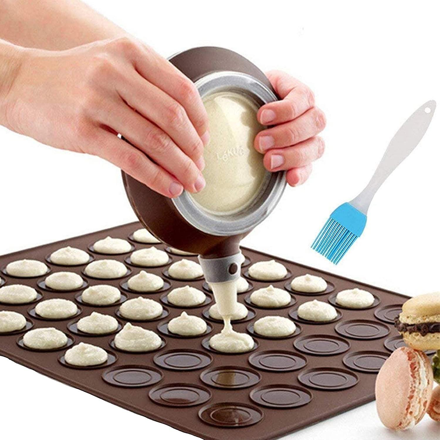 Macaron Molde， 48 Capacity Macaron Silicone Baking Mat， Decorating Pen Icing Tips Con 4 Boquillas (y-caf+cepillo)