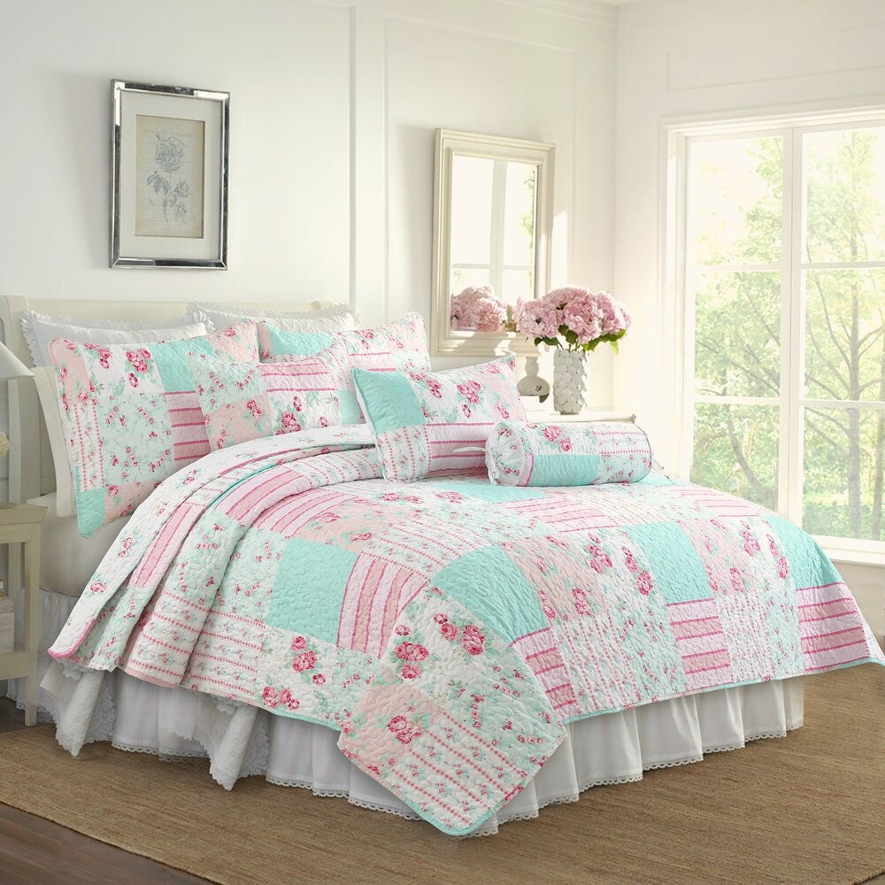 Cozy Line Tiffany Pink Garden Floral Pink Reversible Quilt Bedding Set with Throw Pillows