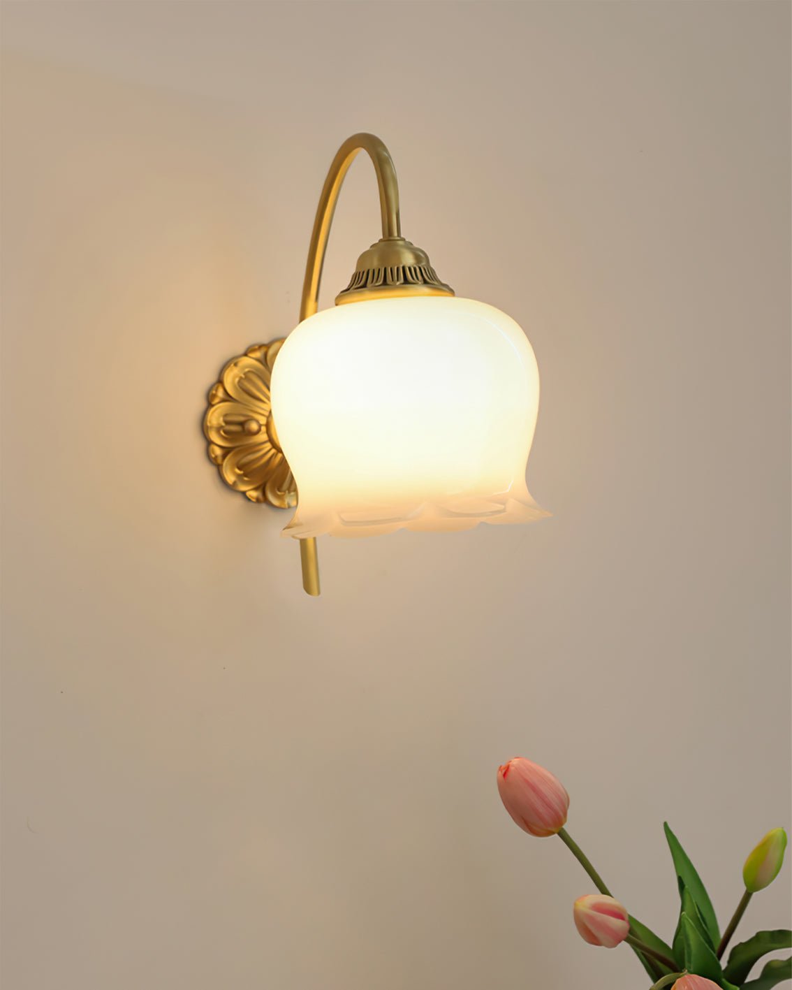 Valley Flower Wall Lamp