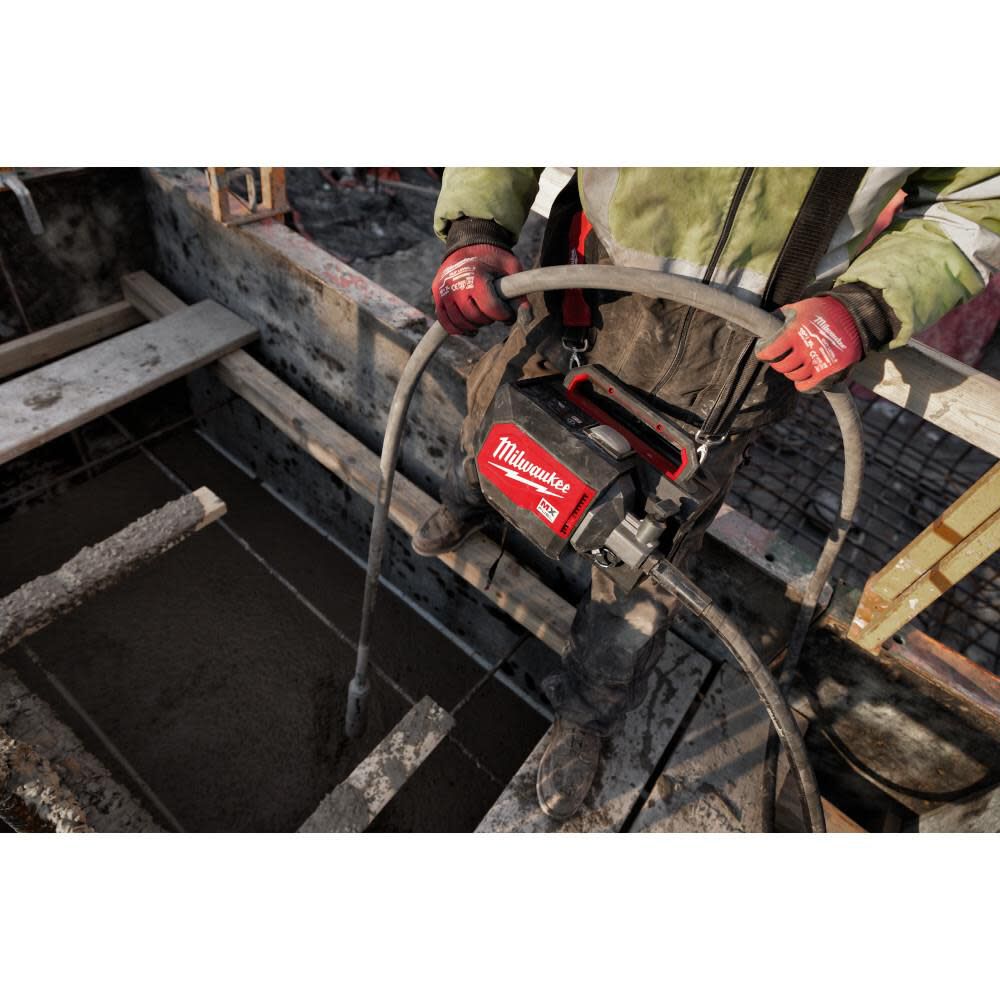 Milwaukee MX FUEL Concrete Vibrator MXF370-2XC from Milwaukee