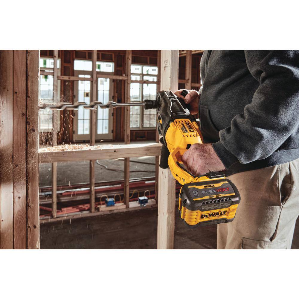 DW FLEXVOLT 60V MAX Cordless Brushless Quick-Change Stud and Joist Drill and (1) FLEXVOLT 9.0Ah Battery DCD471X1