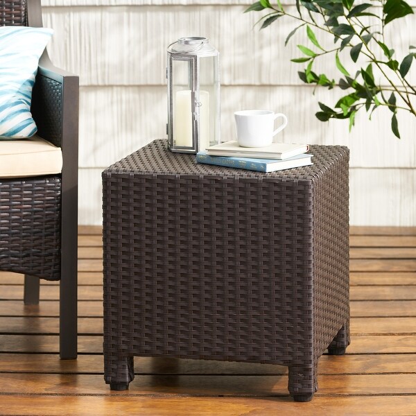 Clean Cube Shape Wicker Coffee Table