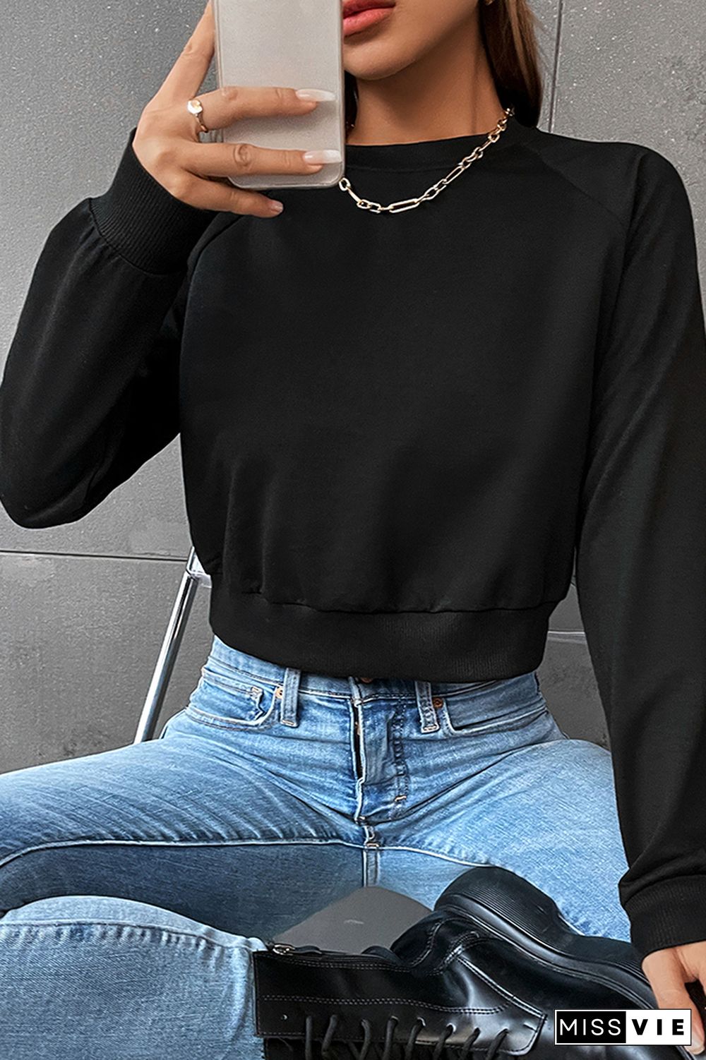 Black Pullover Short Sweatshirt