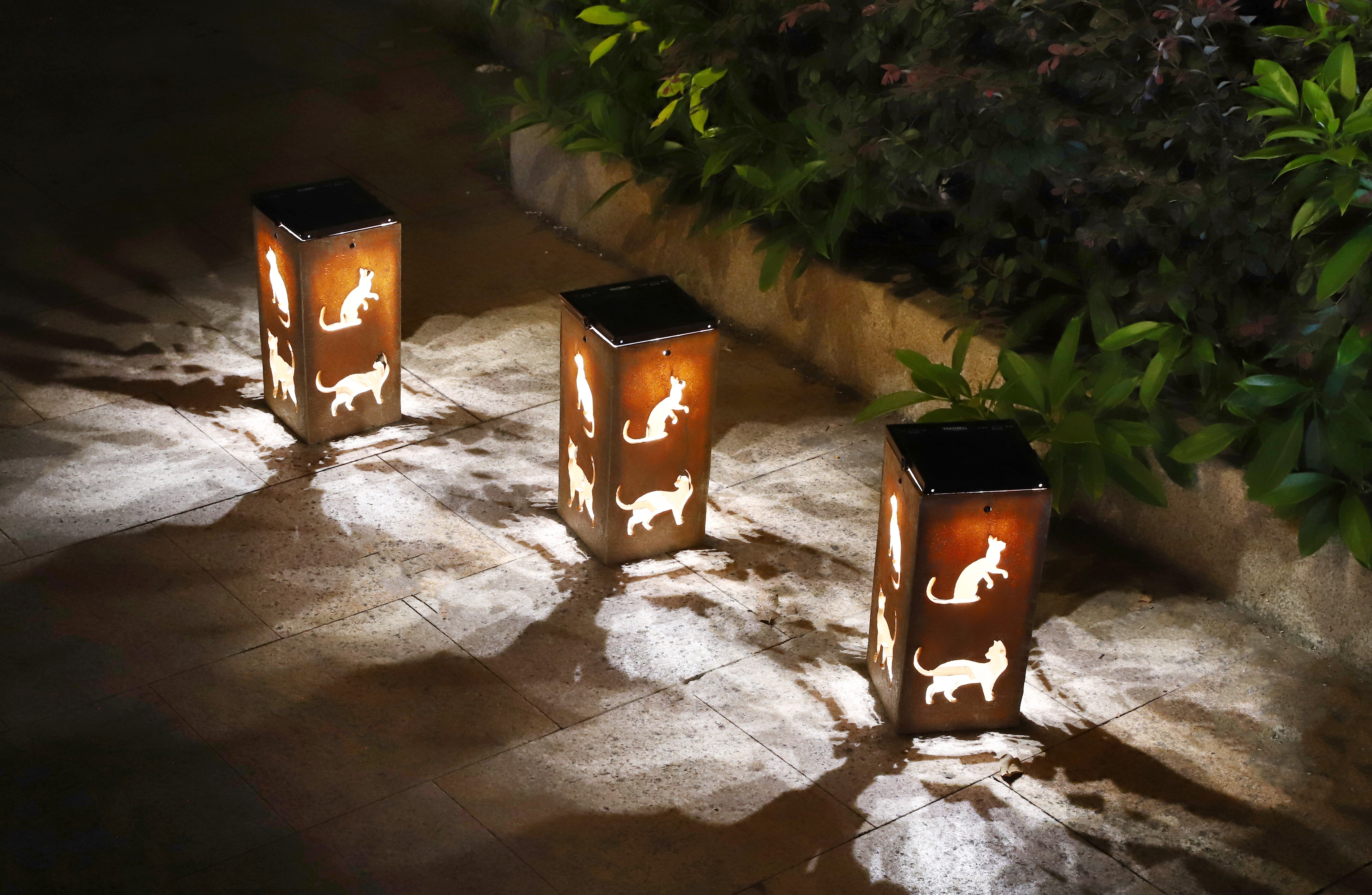 Solar Decorative Portable Lantern - Squirrel