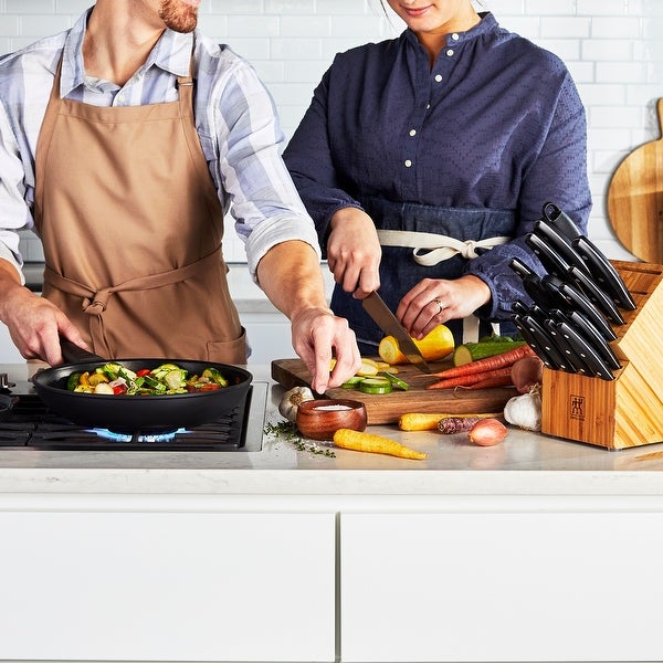 ZWILLING Madura Plus Forged Aluminum Nonstick Fry Pan