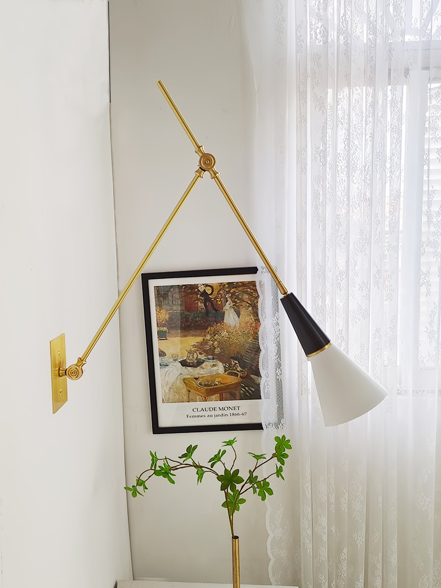 Magari Wall Lamp