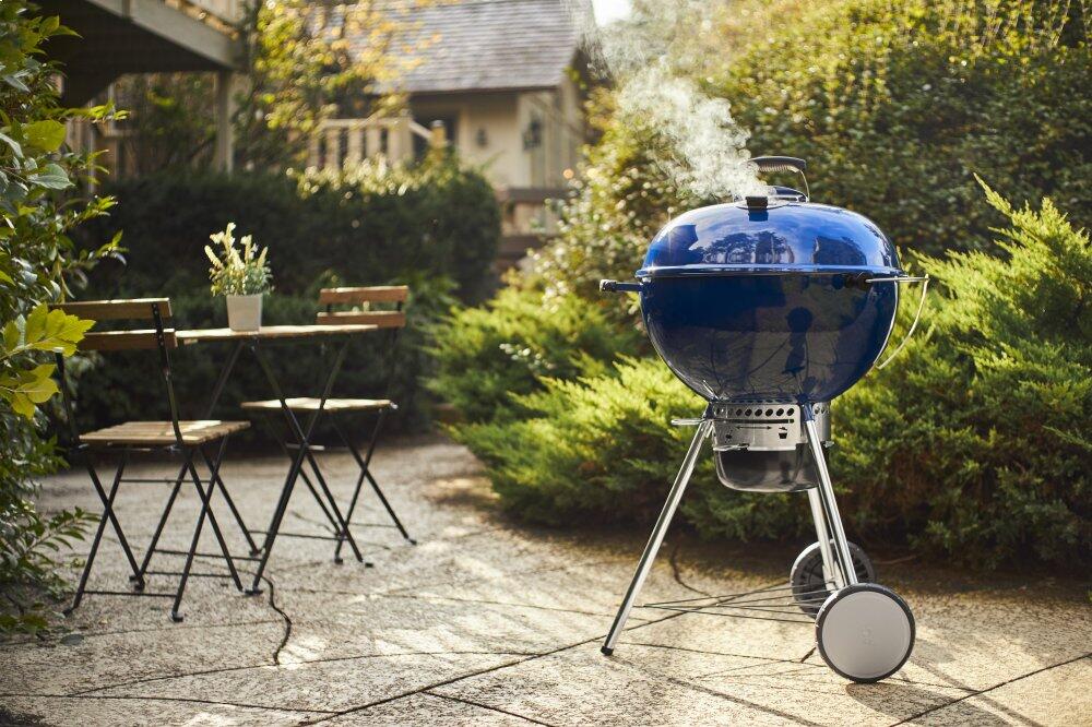 Weber 14516001 Master-Touch Charcoal Grill 22