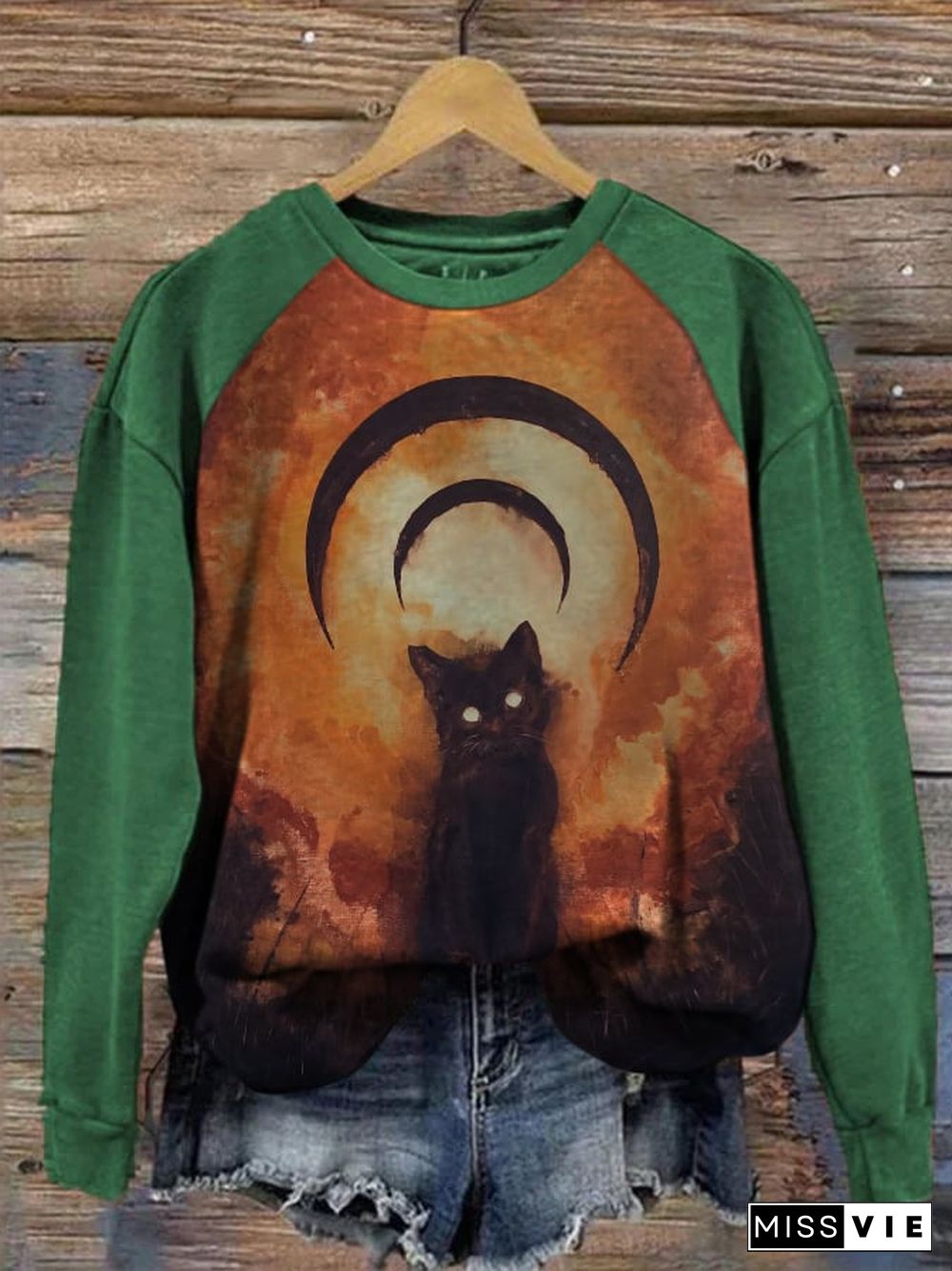 Halloween Retro Crow Print Sweatshirt