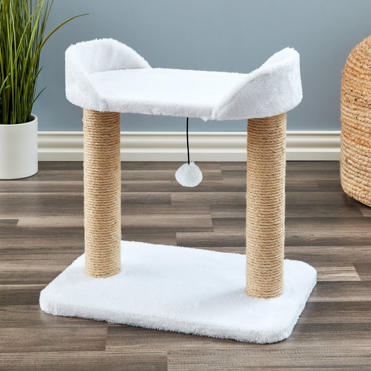 Two By Two The Linden Twin Sisal Cat Tree， Small， Ivory