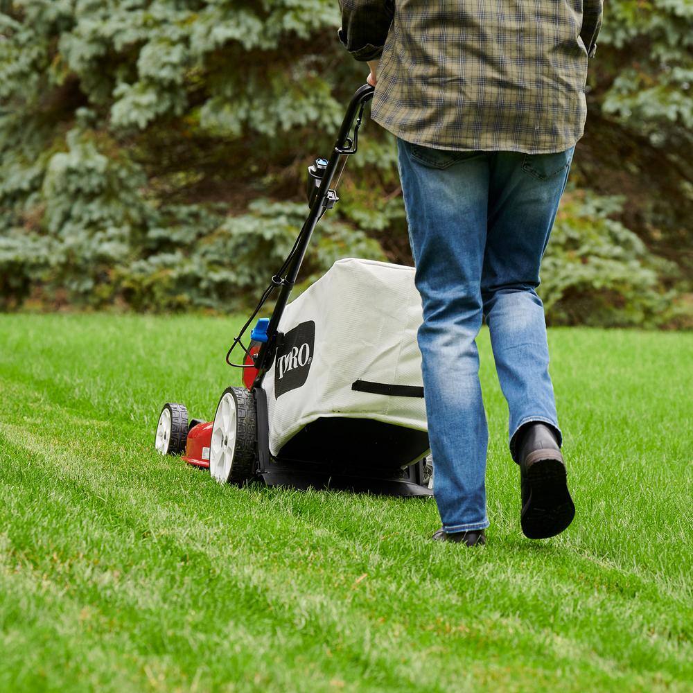 Toro 21357 21 in. Recycler SmartStow 60-Volt Lithium-Ion Brushless Cordless Battery Walk Behind Mower RWD 5.0 Ah w/ BatteryandCharger