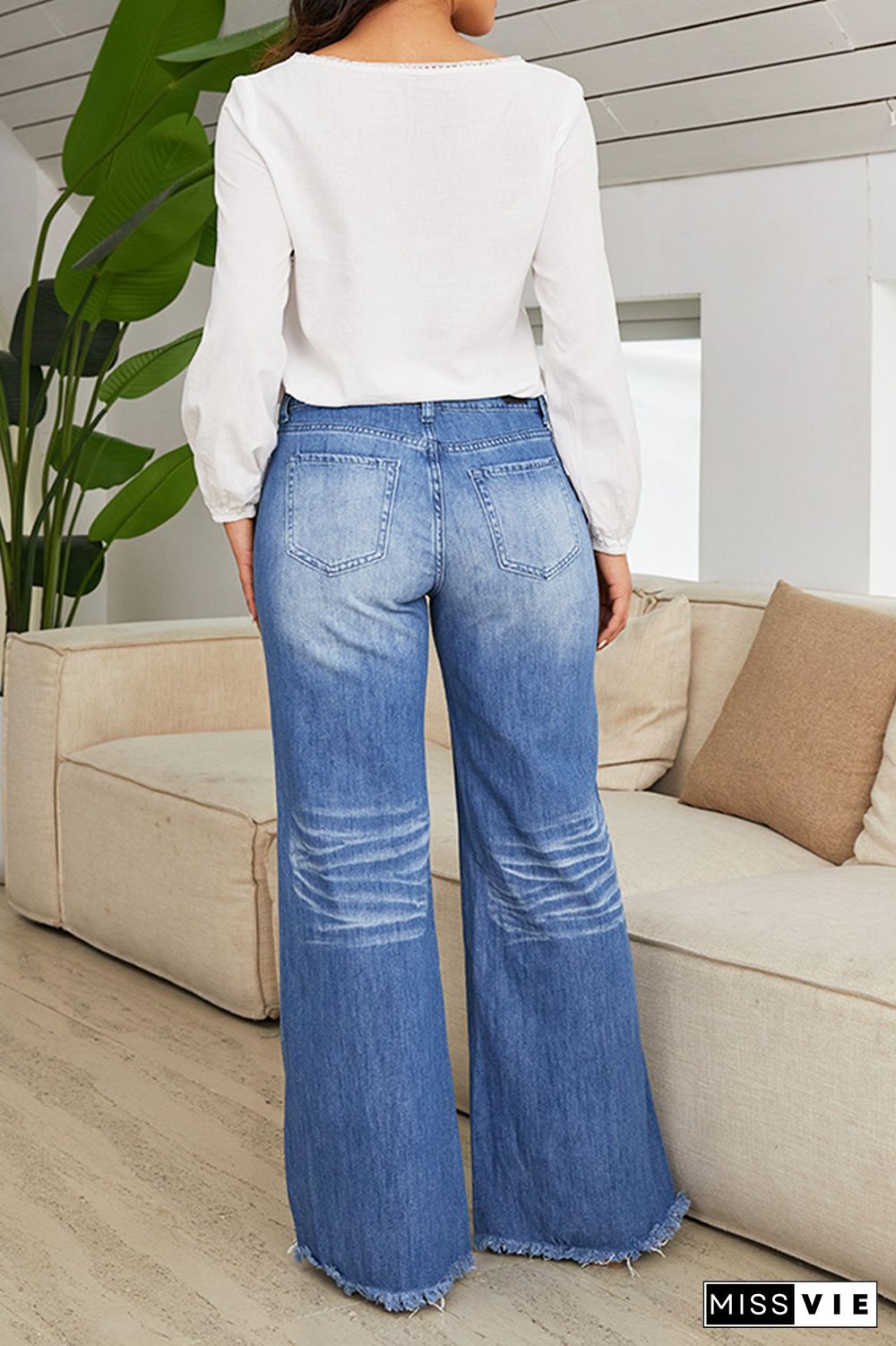 Patch Pocket Raw Hem Mid Rise Wide Leg Jeans