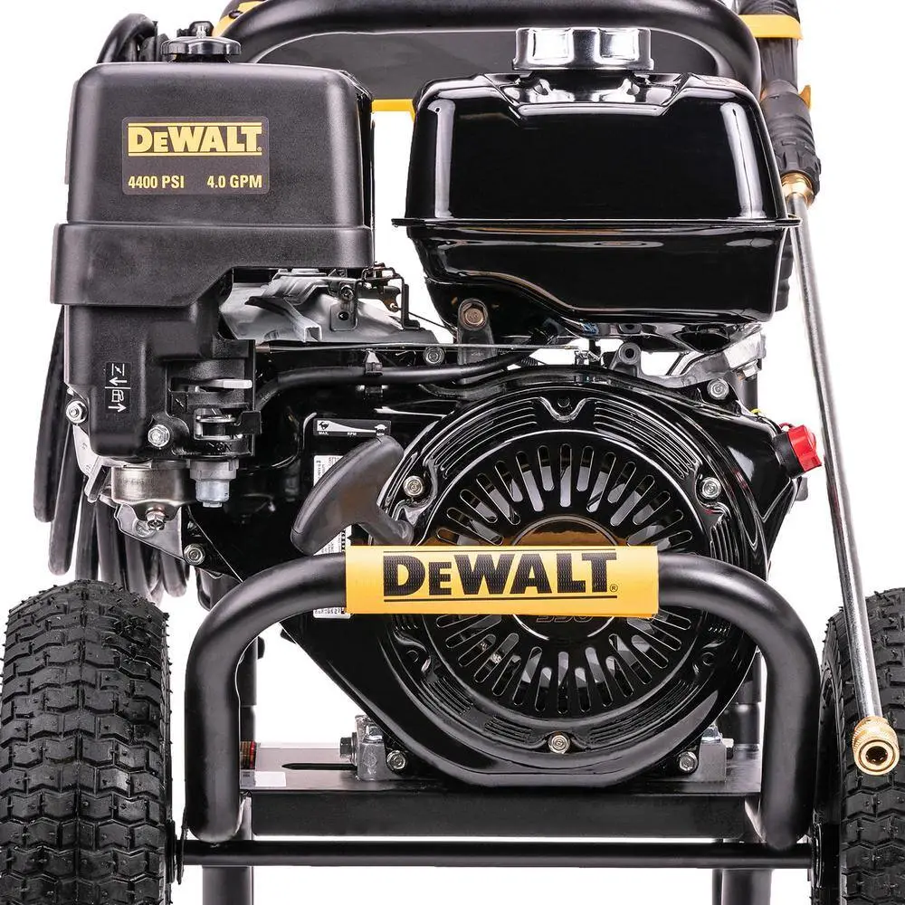 DW 4400 PSI 4.0 GPM Cold Water Gas Pressure Washer with HONDA GX390 Engine (49-State) DXPW4440