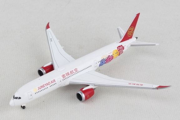 Corgi HE533089Herpa Juneyao 787 9 1/500