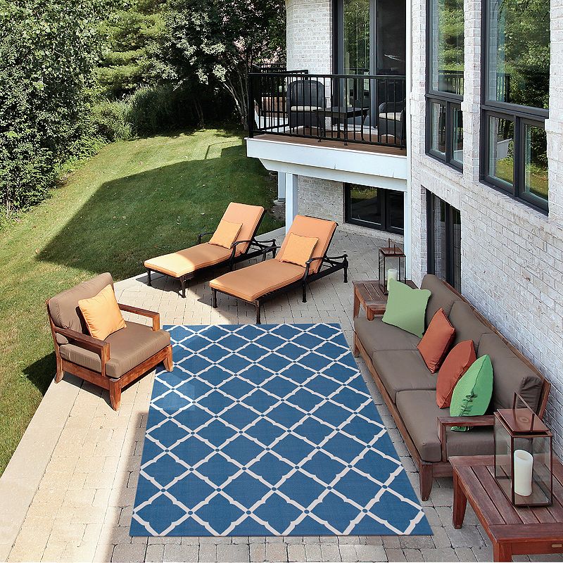 Nourison Home and Garden Diamond Lattice Indoor Outdoor Rug