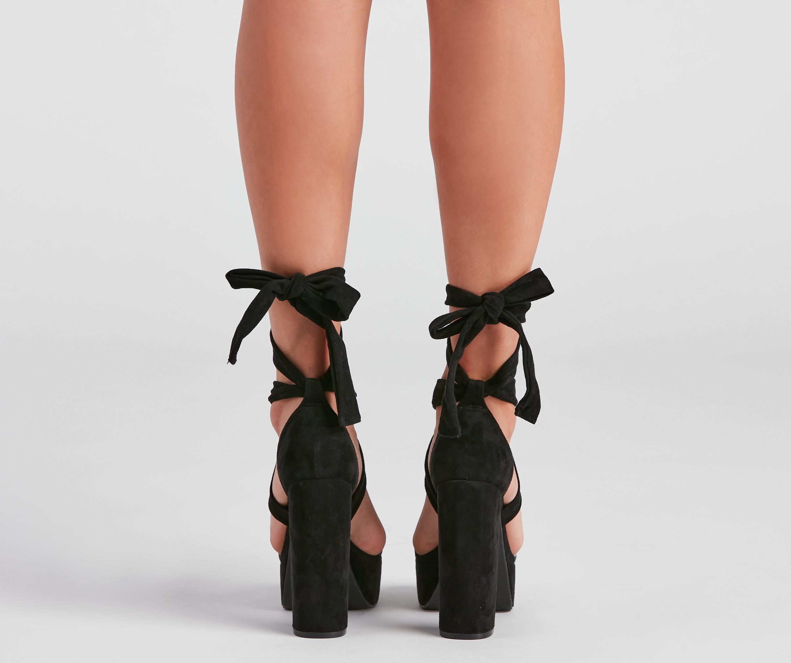 Fashionista Walkin' Lace-Up Platform Heels