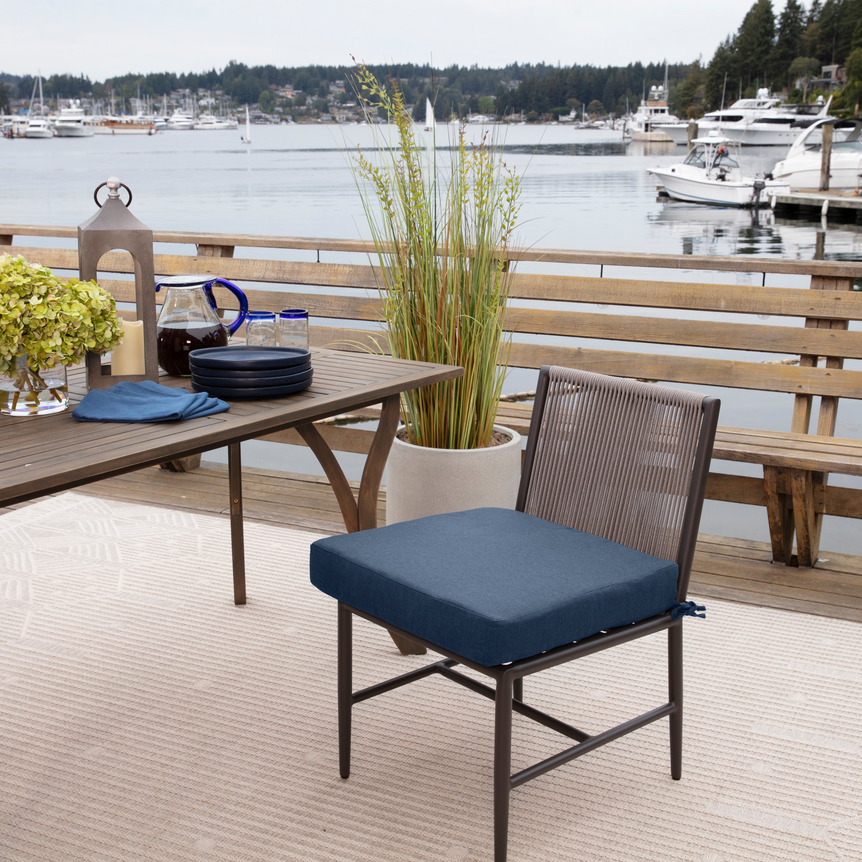 Arden Selections Oceantex Outdoor Seat Cushion 21 x 21， Ocean Blue