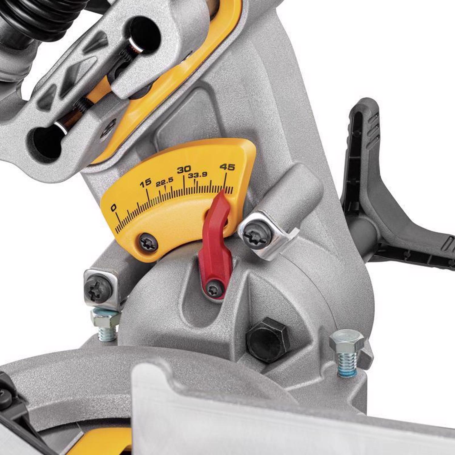 DW 20V MAX 7-1/4 in. Cordless Sliding Miter Saw Kit (Battery \u0026 Charger)