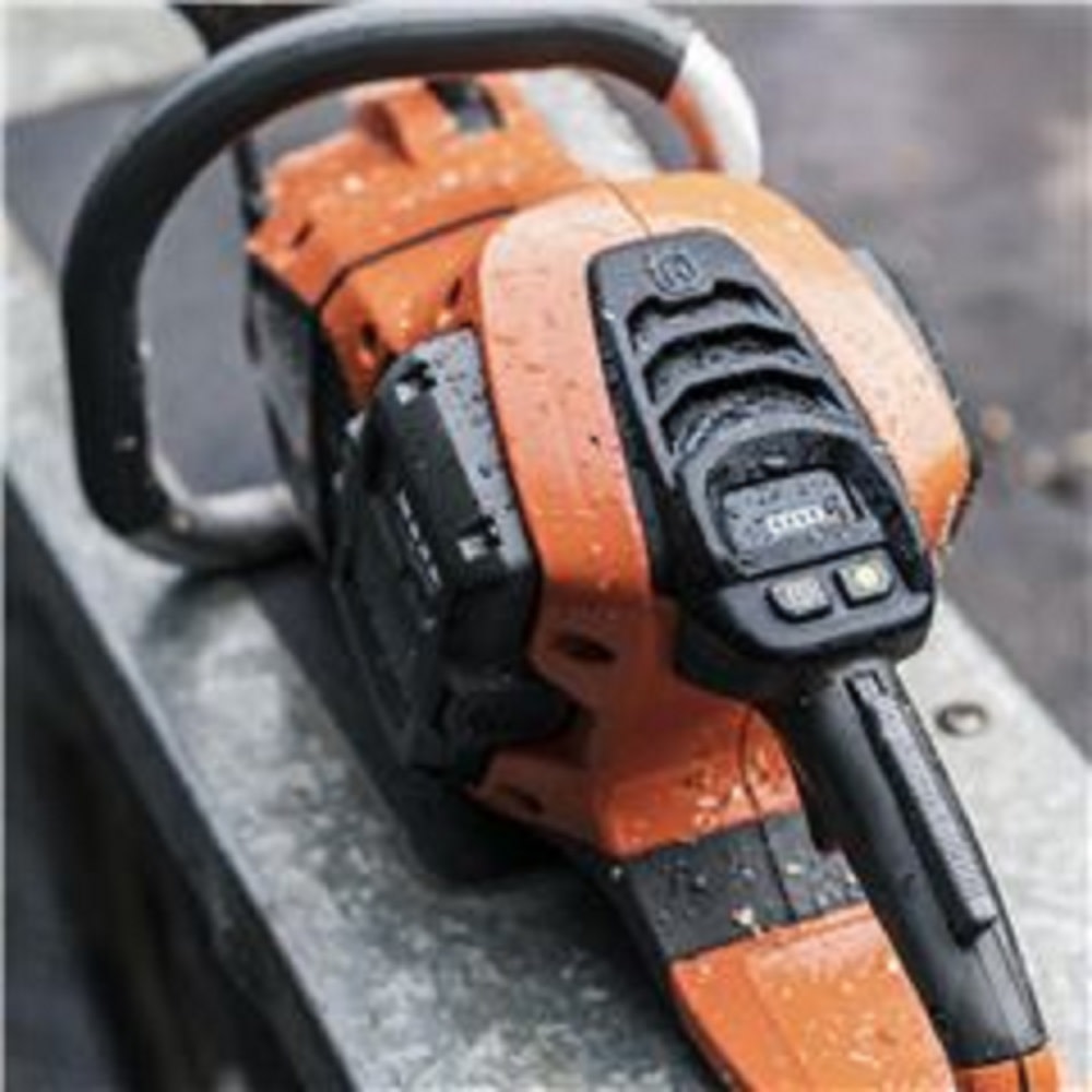 14 540i XP Chainsaw Kit ;