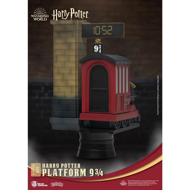 Warner Bros Harry Potter Platform 9 3 4 Cb d stage