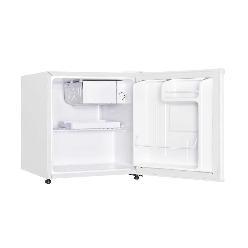 Magic Chef 17 cu ft Mini Fridge White with Freezer