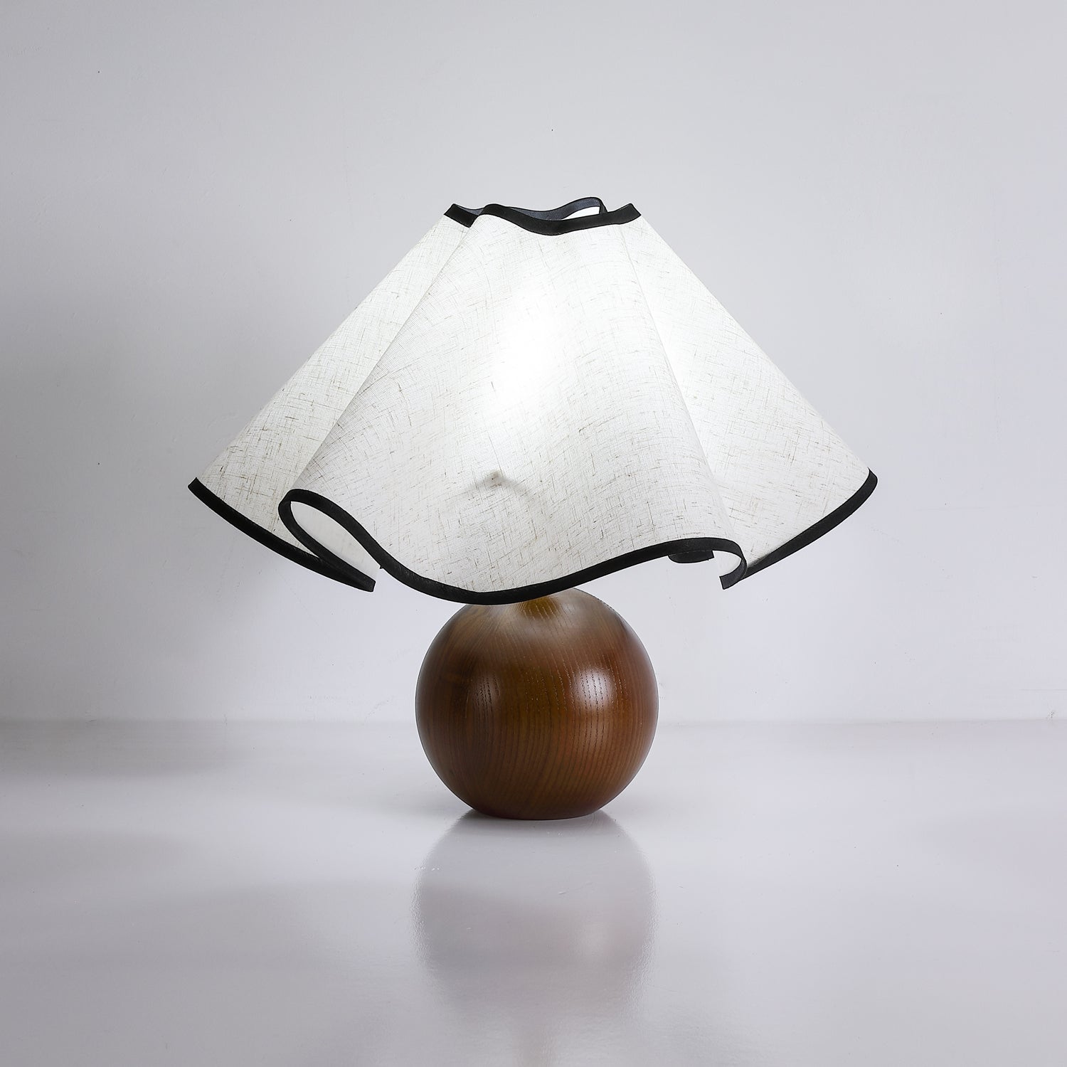 Wavecrest Table Lamp