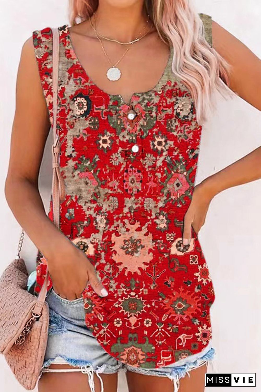 Buttoned Down Gradiant Printed Tank Top