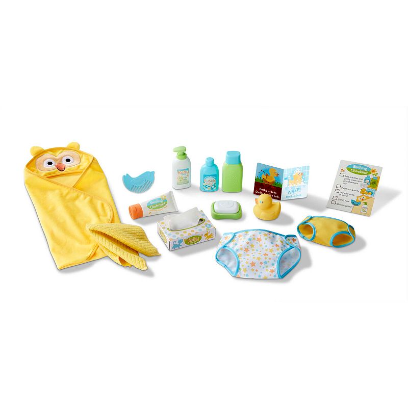 Melissa and Doug Mine to Love 19-Piece Changing and Bathtime Play Set for Dolls