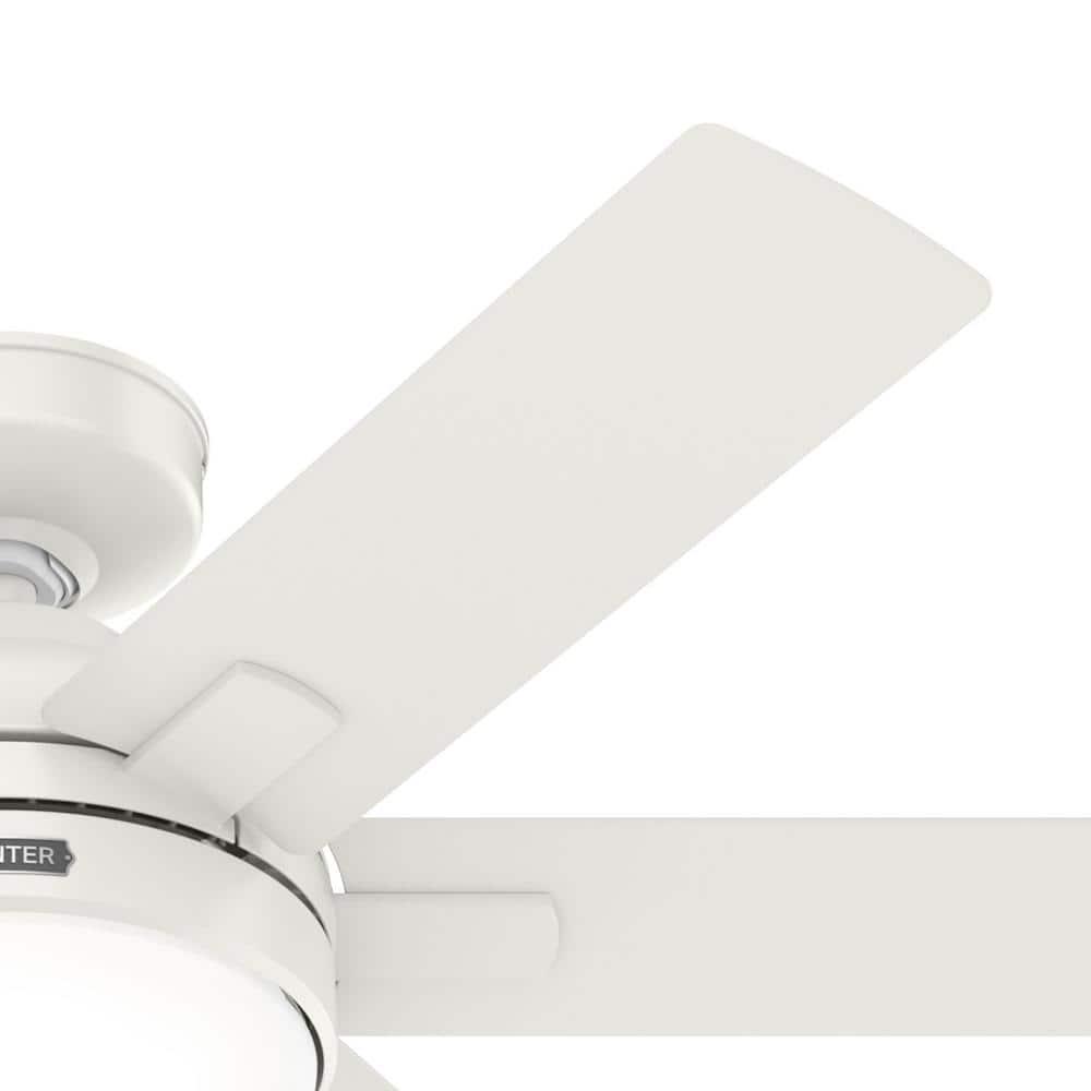 Hunter Hardaway 44 in Indoor Fresh White Ceiling Fan with Light Kit and Remote