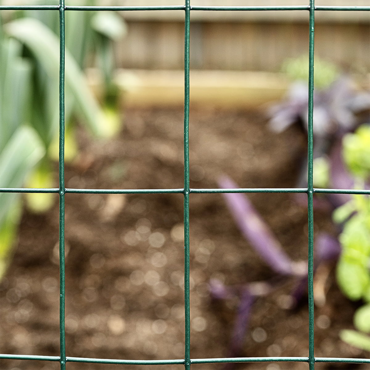 Garden Craft 24in H x 50ft L Green Vinyl Coated Steel Wire Fence with 2in x 3in Openings