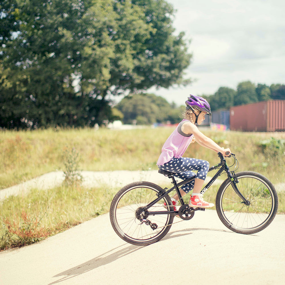 Frog 62 Lightweight Youth Hybrid Bike