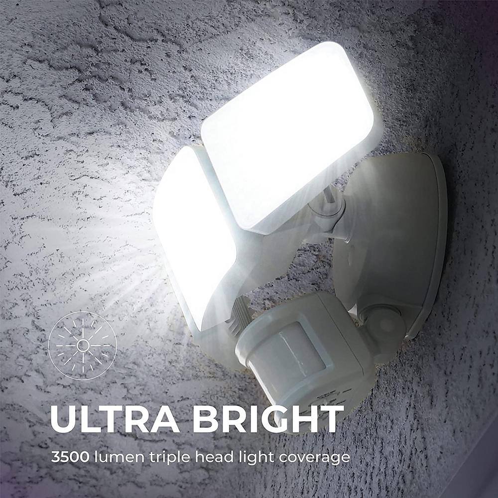 Home Zone Security White Motion Activated Outdoor Integrated LED Triple-Head Ultrabright Flood Light ES00937G