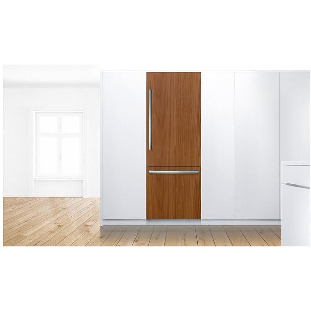 Bosch 30-inch, 16 cu.ft. Built-in Bottom Freezer Refrigerator with Home Connect™ B30IB905SP