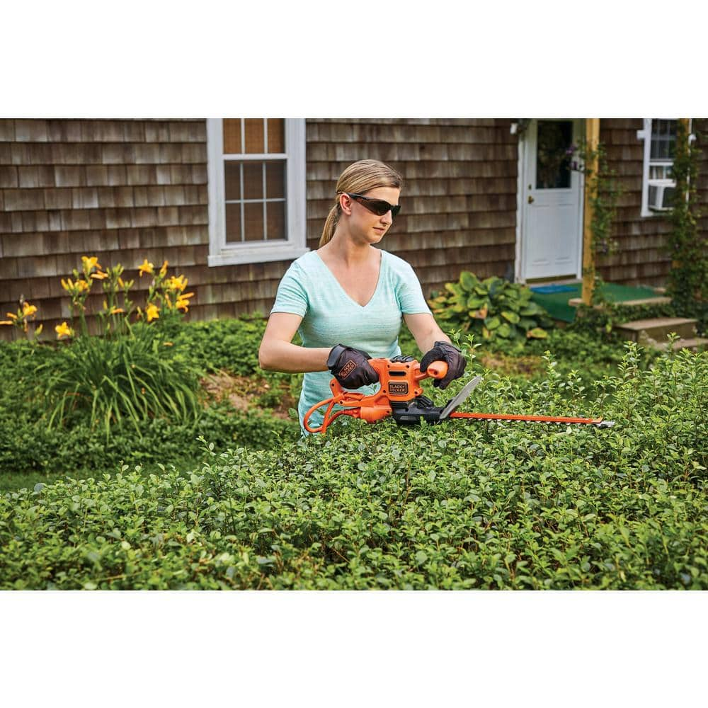 BLACK+DECKER 16 in. 3.0 Amp Corded Dual Action Electric Hedge Trimmer with Saw Blade Tip BEHTS125