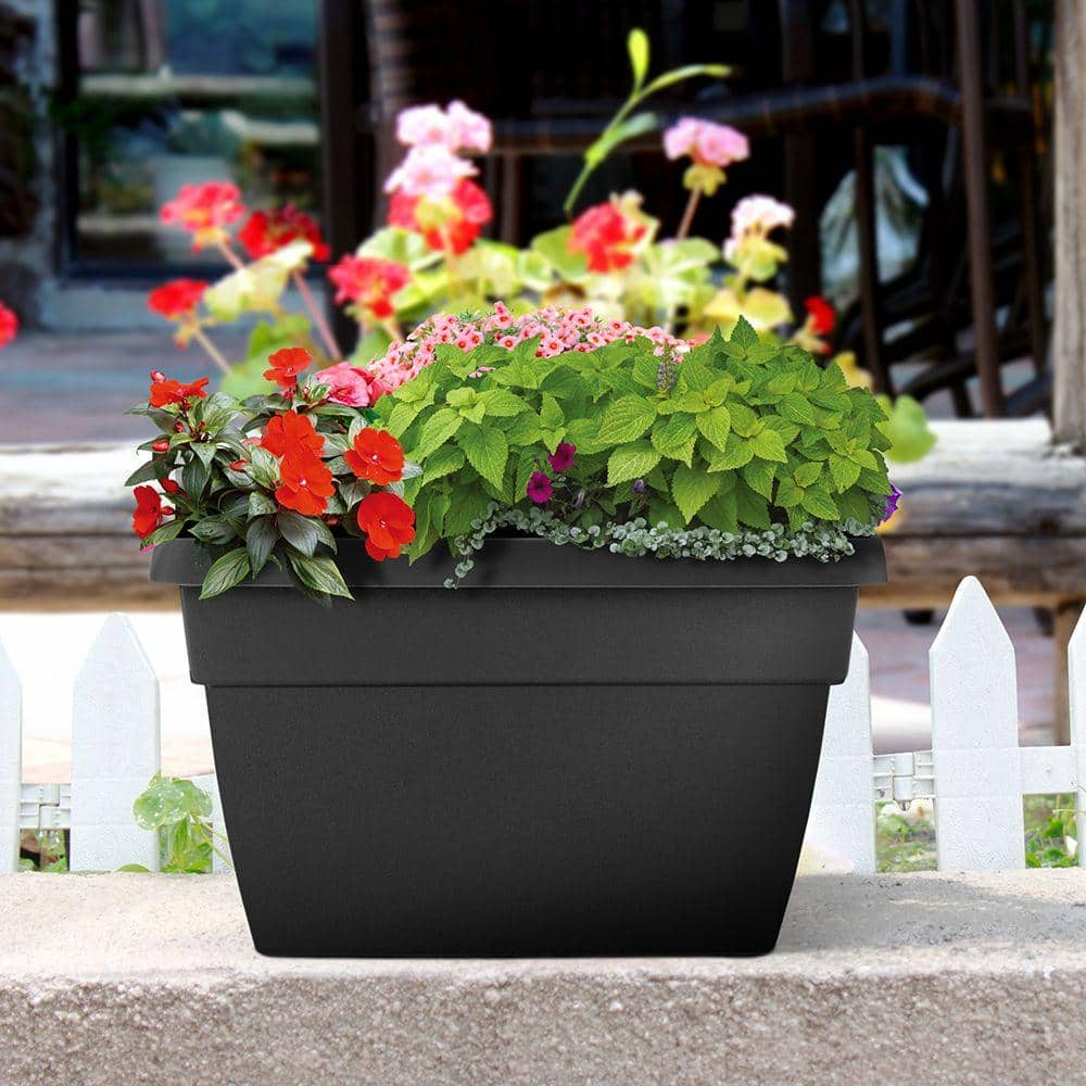 Dynamic Design Newbury 16 in. Black Resin Deck Rail Planter NR1610BK