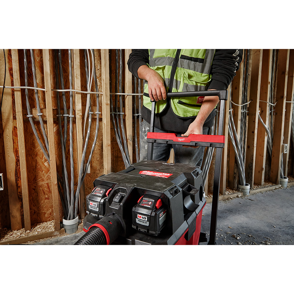 Milwaukee Premium Wet/Dry Vacuum Cart ;