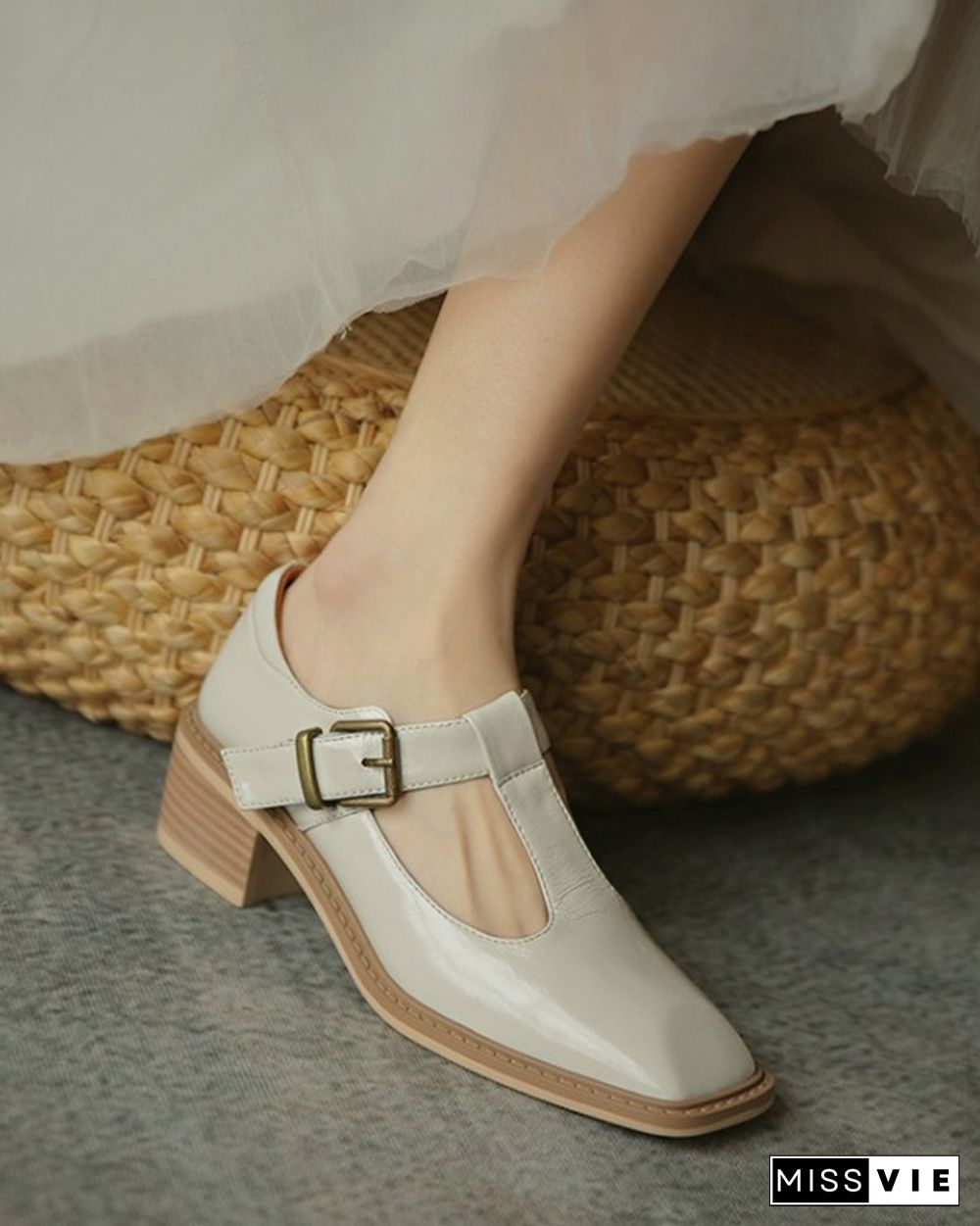 Square-toe Solid Color Lacquered Leather Shallow Mouth High Heels