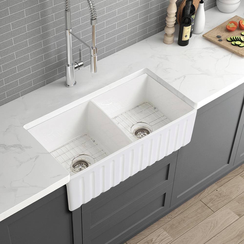 YASINU YSNSINK CPRO White Fireclay 33 in. x 20 in. 5050 Double Bowl Farmhouse Apron Kitchen Sink with Grid and Strainer YNCAD8229WH