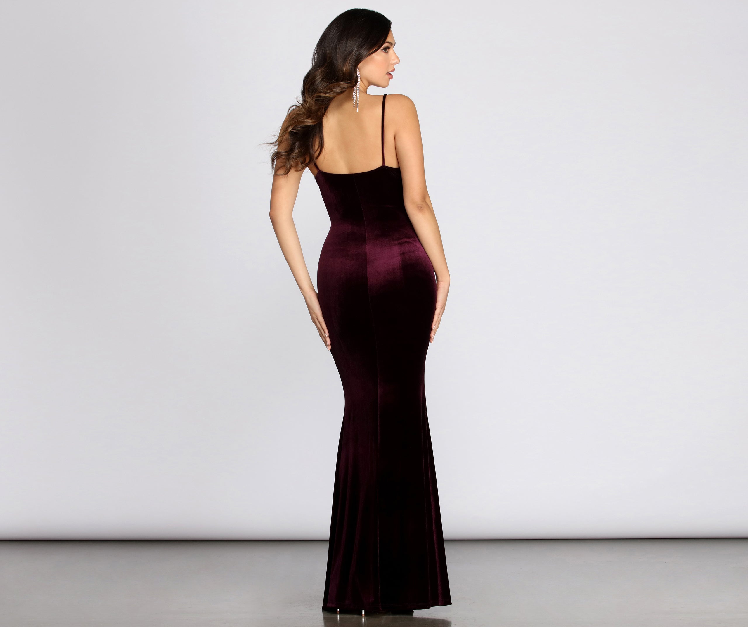 Aja Formal Velvet Sleeveless Dress