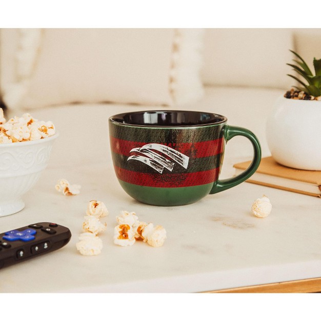 Silver Buffalo A Nightmare On Elm Street Sweater Claws Ceramic Soup Mug Holds 24 Ounces