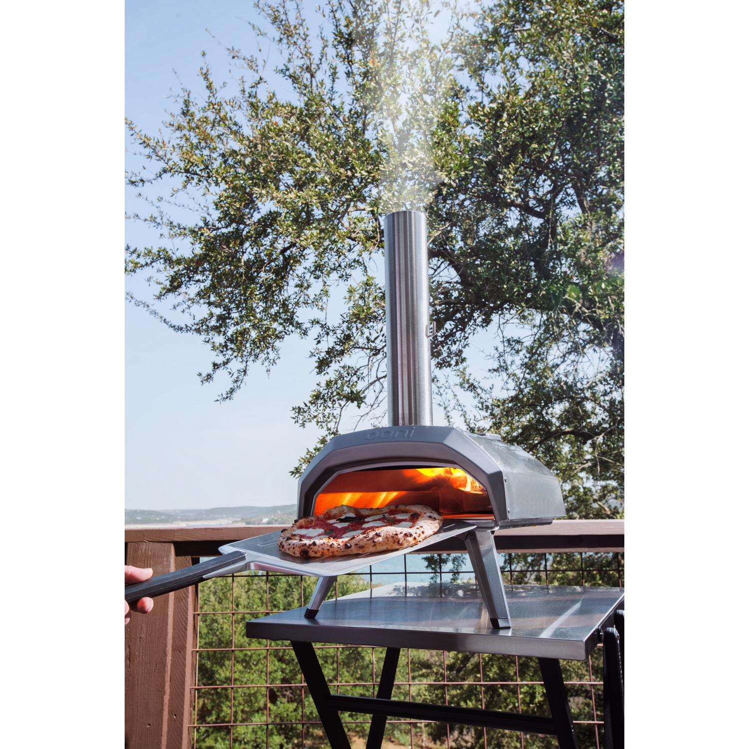 Ooni Karu 12 in. Charcoal/Wood Chunk Outdoor Pizza Oven Silver