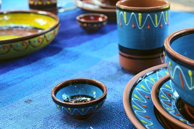 Cactus Canyon Ceramics Spanish Terracotta 5-Piece Super Small Mini-Bowl (Pinch Bowls) Set， Multicolor