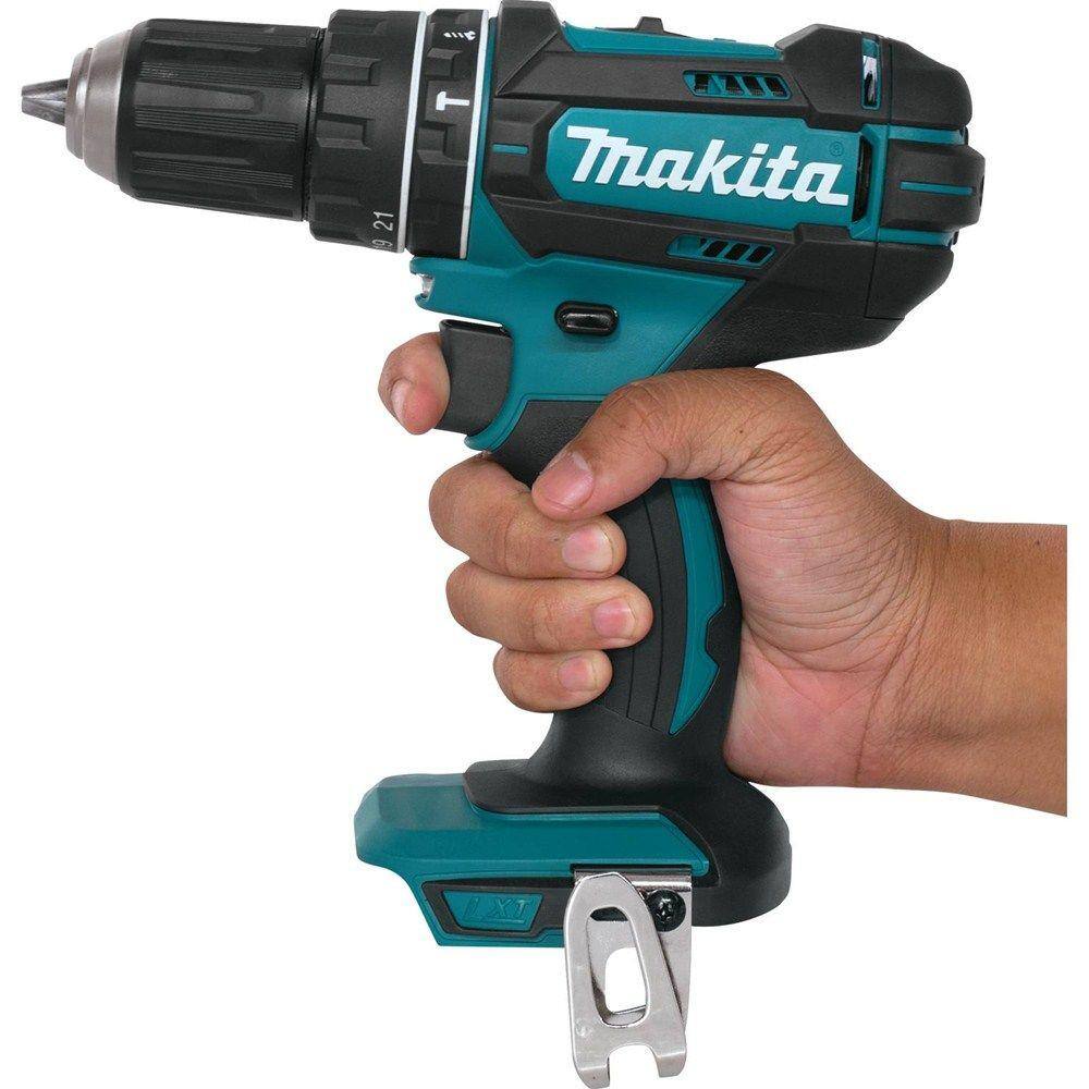 Makita 18V LXT Lithium-Ion Cordless Combo Kit (5-Tool) with (2) 3.0 Ah Batteries Rapid Charger and Tool Bag XT505