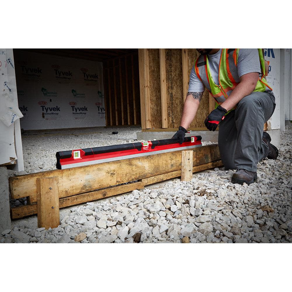 Milwaukee 48 in. REDSTICK Concrete Screed Level MLCON48 from Milwaukee