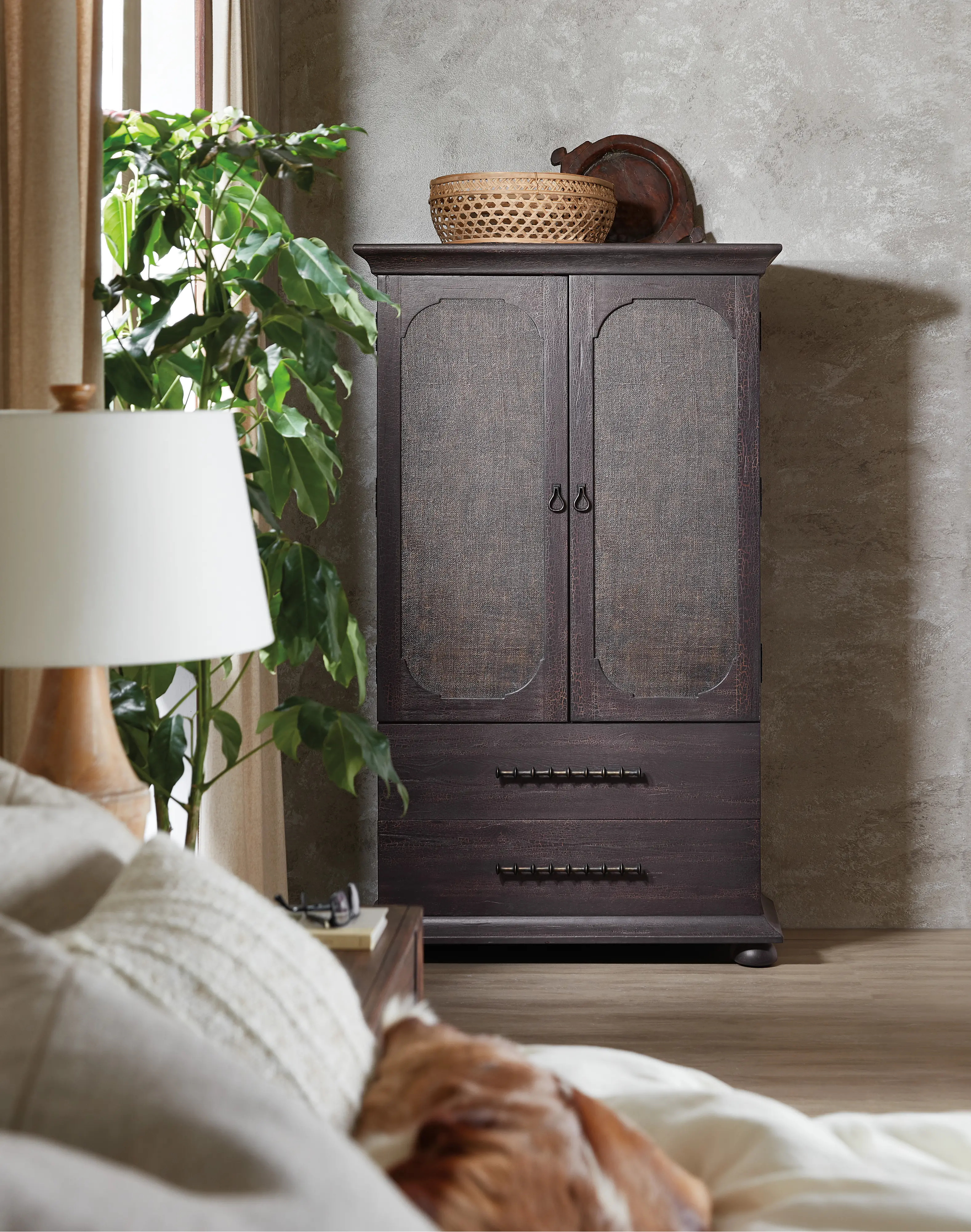 Big Sky Black Small Wardrobe