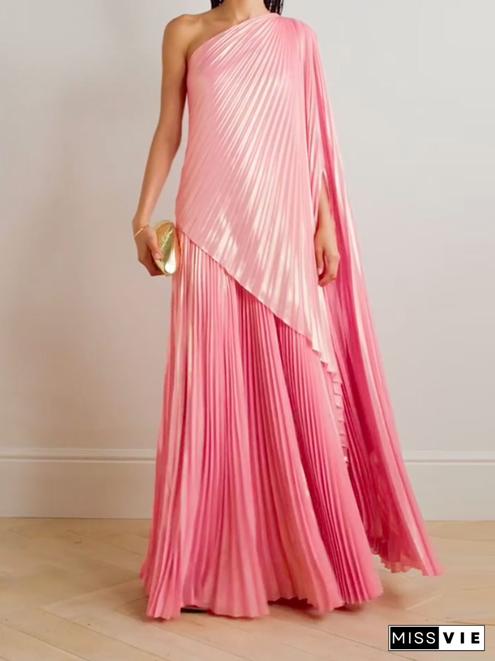 Loose Asymmetric Pleated One-Shoulder Maxi Dresses