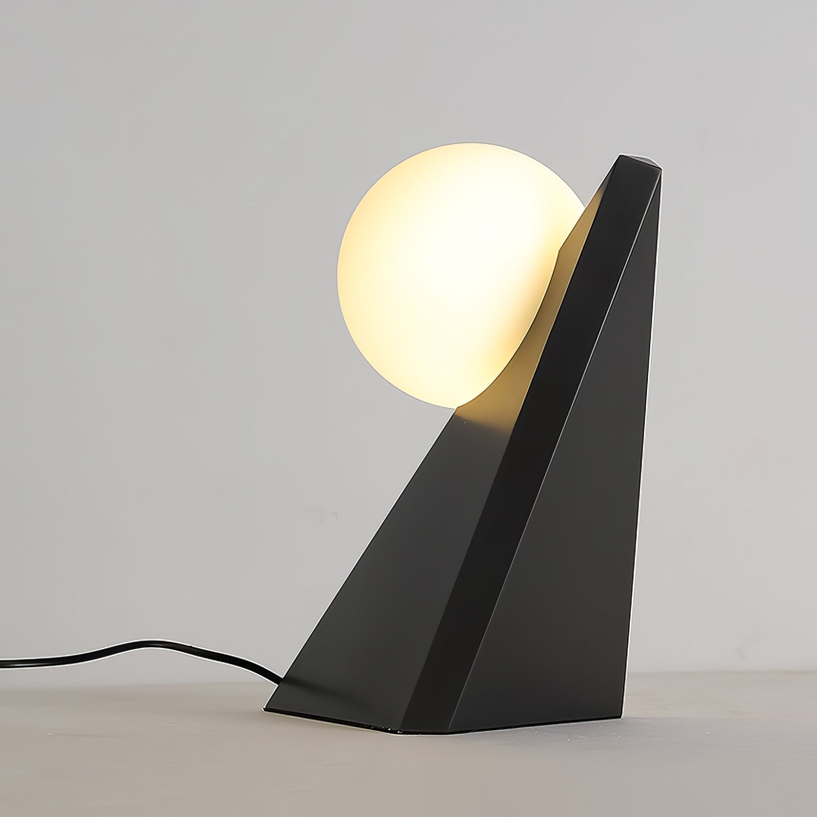 Noir Roy Table Lamp