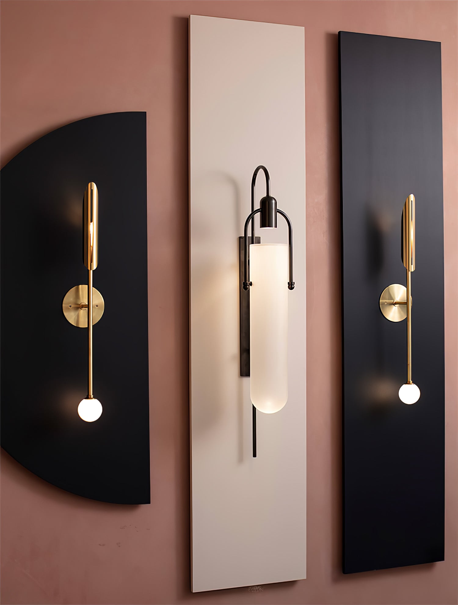 Arc Wall Lamp