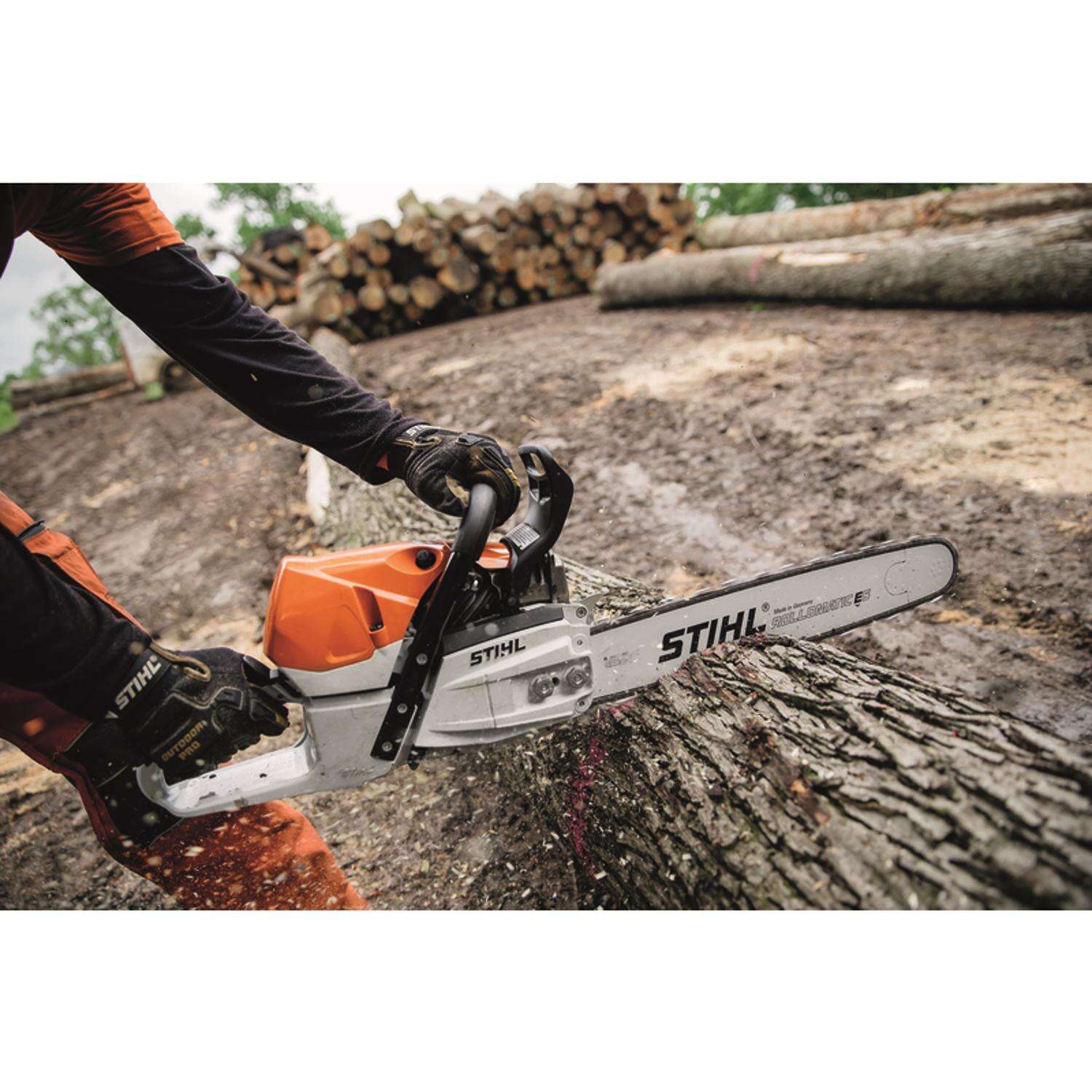 STIHL MS 462 C-M 20 in. 72.2 cc Gas Chainsaw