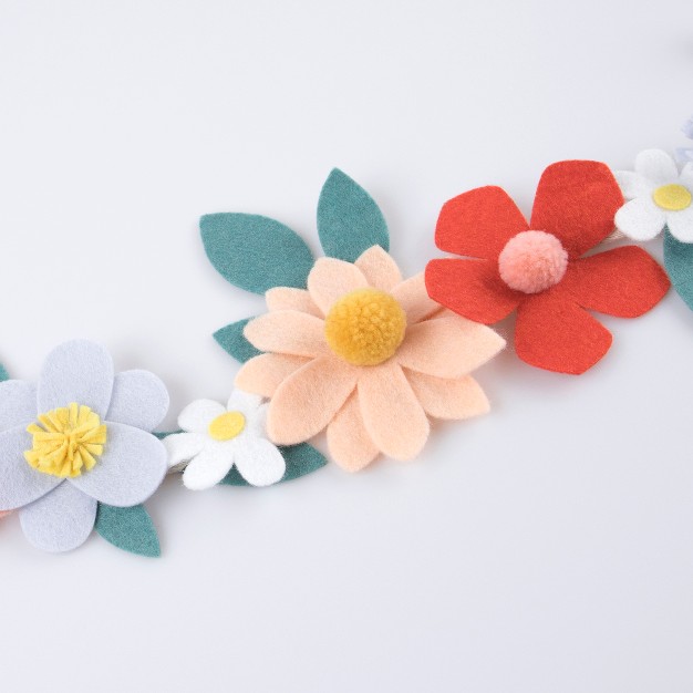 Meri Meri Felt Flower Garland 8 x27 With Excess Cord Pack Of 1