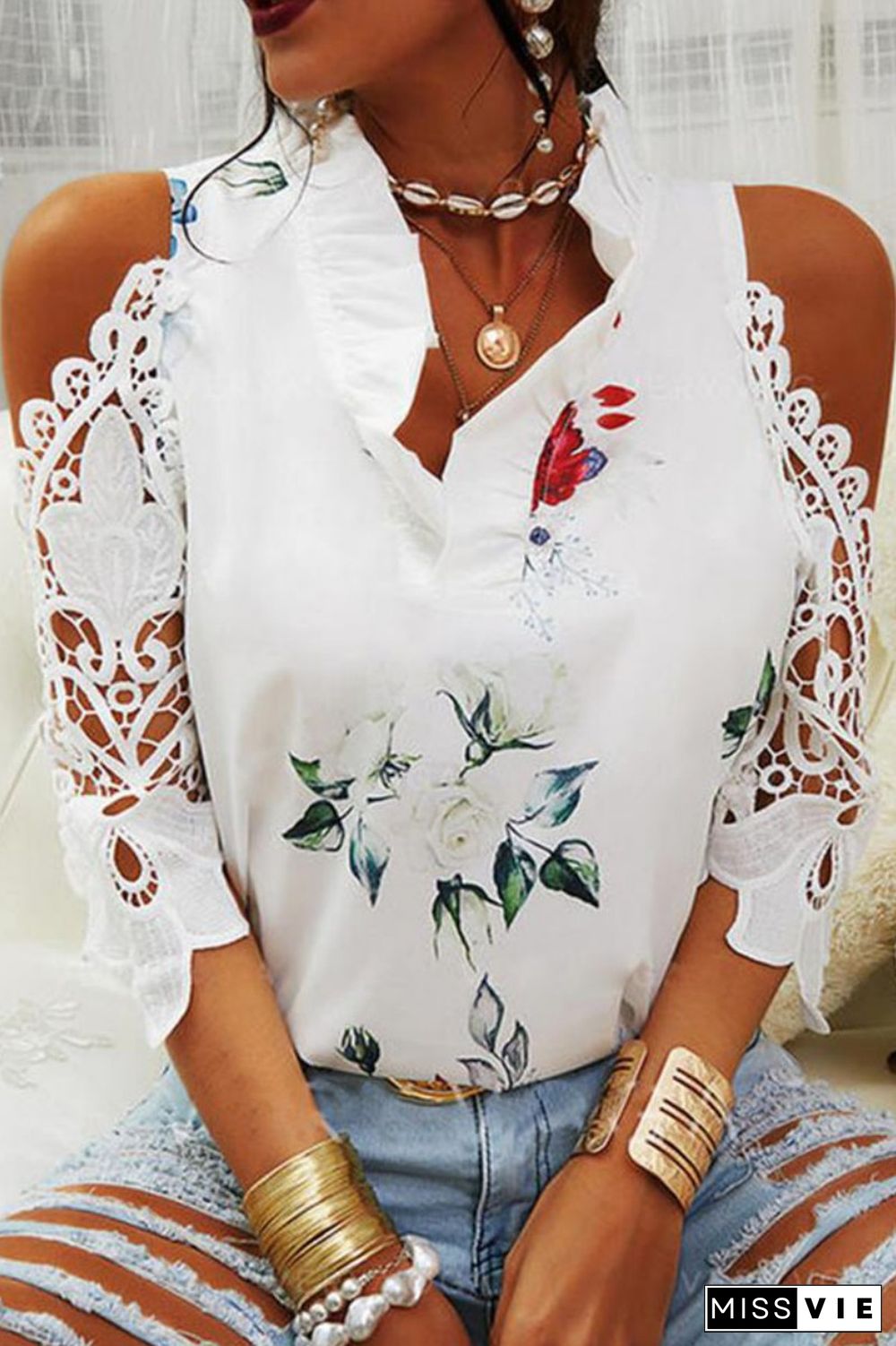 White Casual Print Hollowed Out V Neck T-Shirts